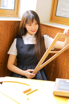老师是全班的公共玩具